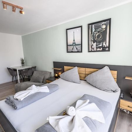 Apartment Fuer 3 Gaeste Mit Kostenlosen Parkplaetzen Und Lift Hannover Exteriör bild