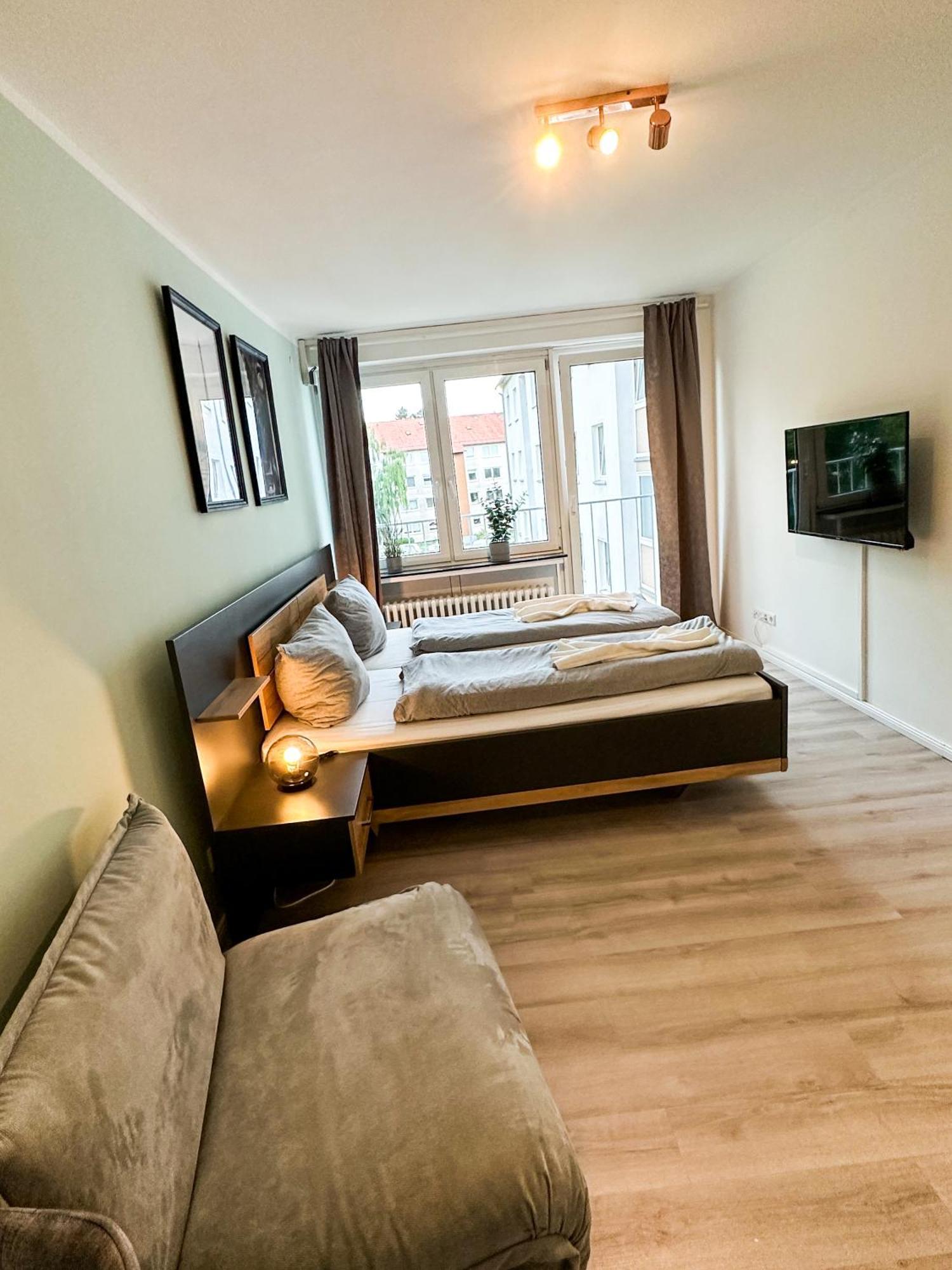 Apartment Fuer 3 Gaeste Mit Kostenlosen Parkplaetzen Und Lift Hannover Exteriör bild